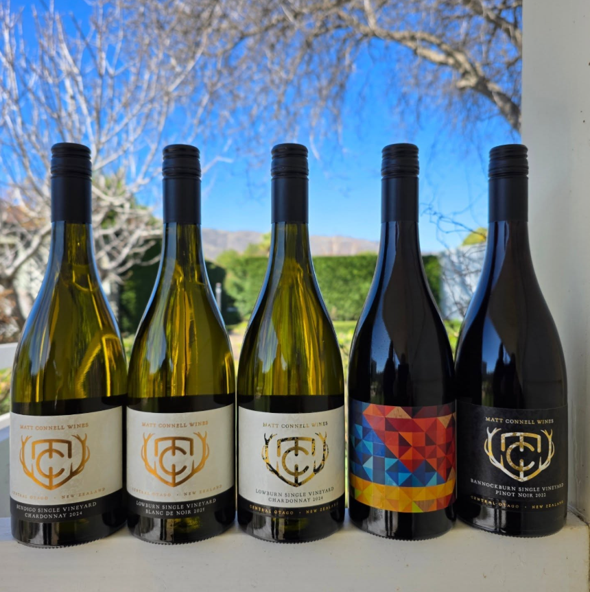Are there any popular wineries to visit near Cromwell?